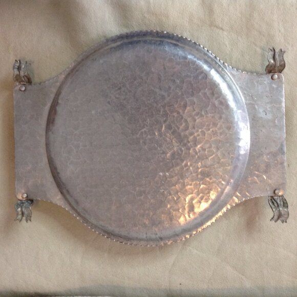 VTG Hand Hammered Wrought Aluminum Rodney Kent Serving Tray; Footed, Flower Chic - Picture 3 of 4